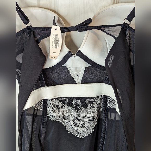 Victoria's Secret black ivory satin and lace lingerie NWT size 34C - Picture 4 of 15